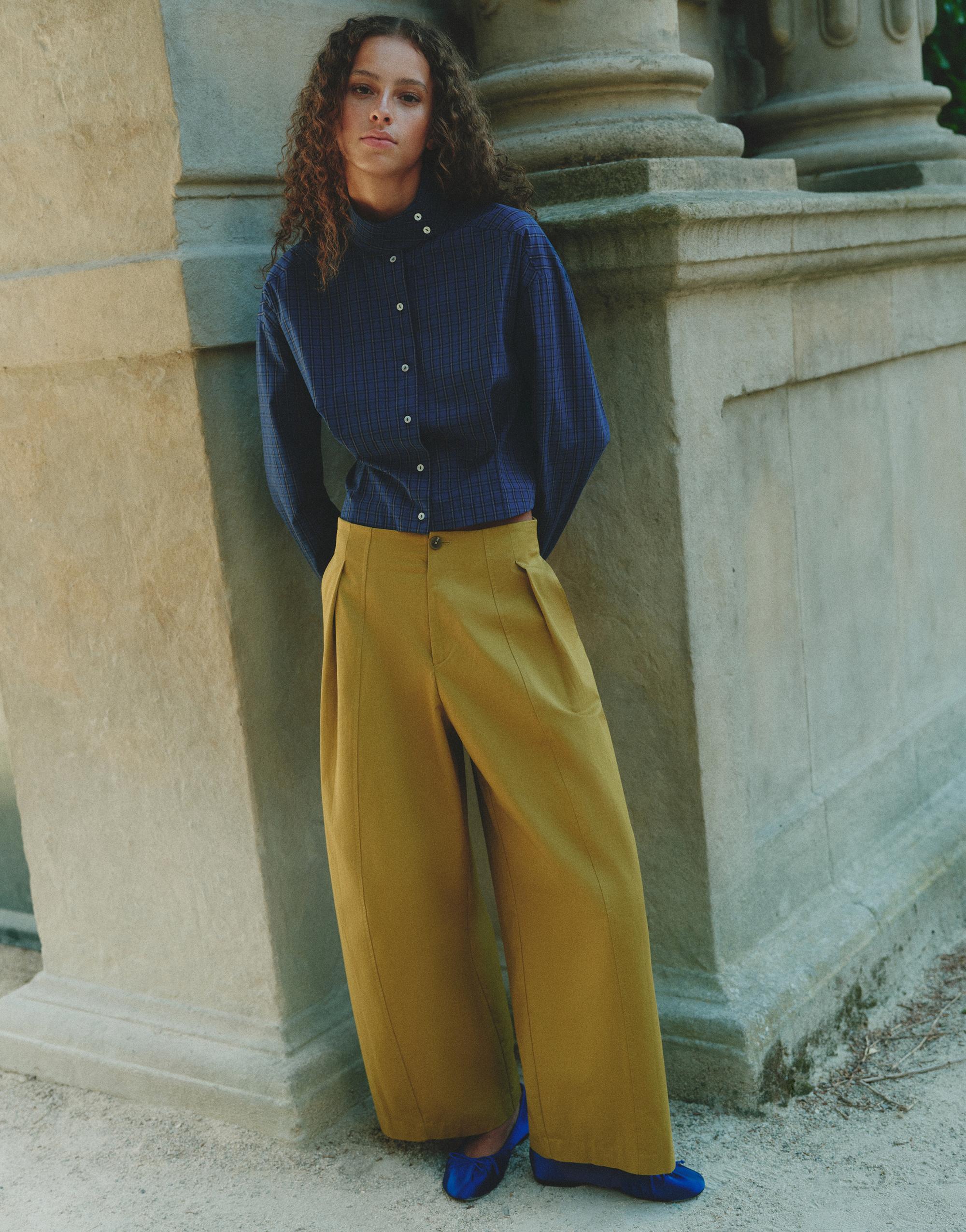 Darted barrel trousers — Olive