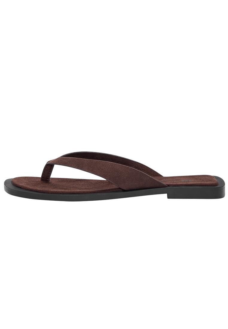 Flat leather sandals — Brown