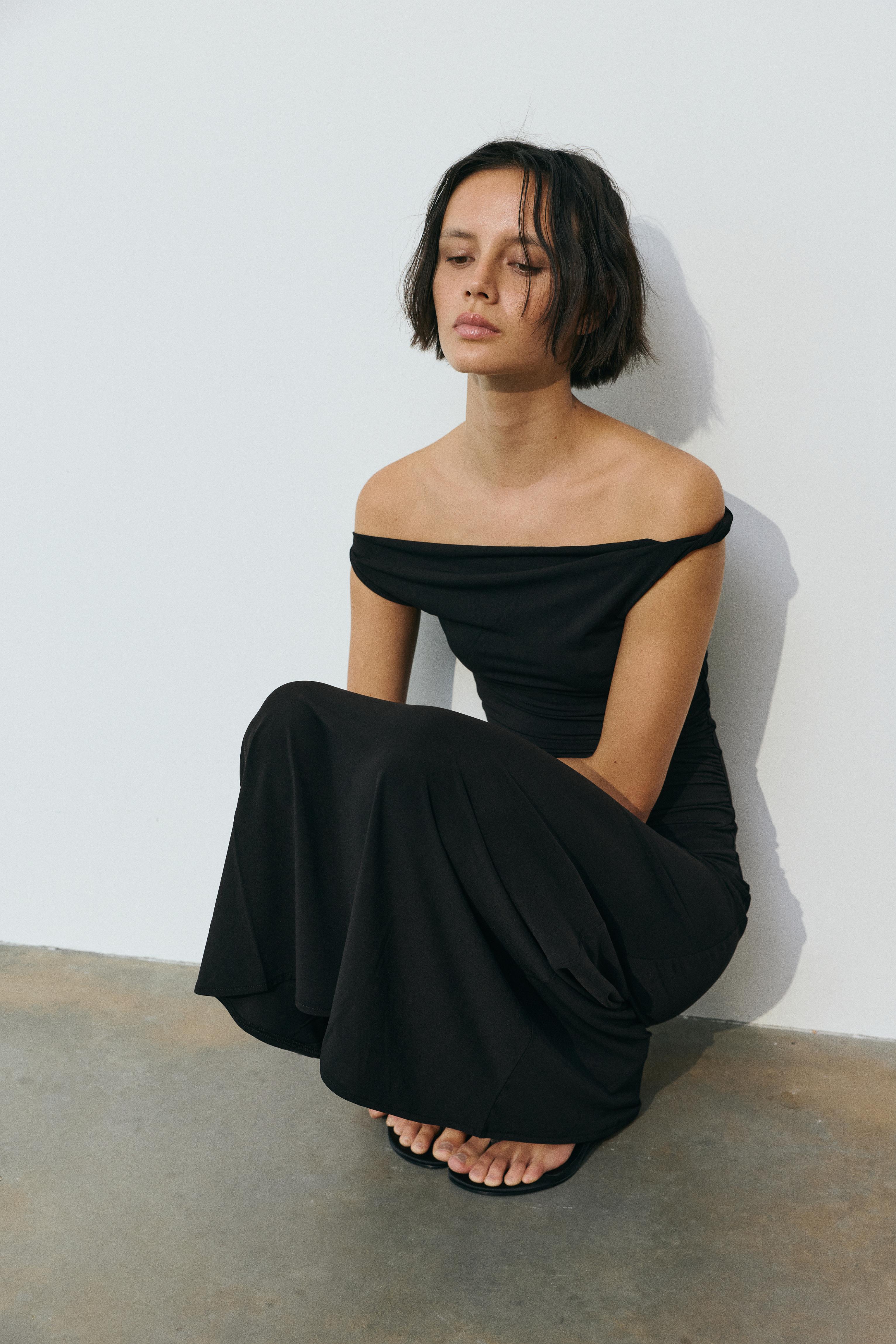 Asymmetric midi dress — Black