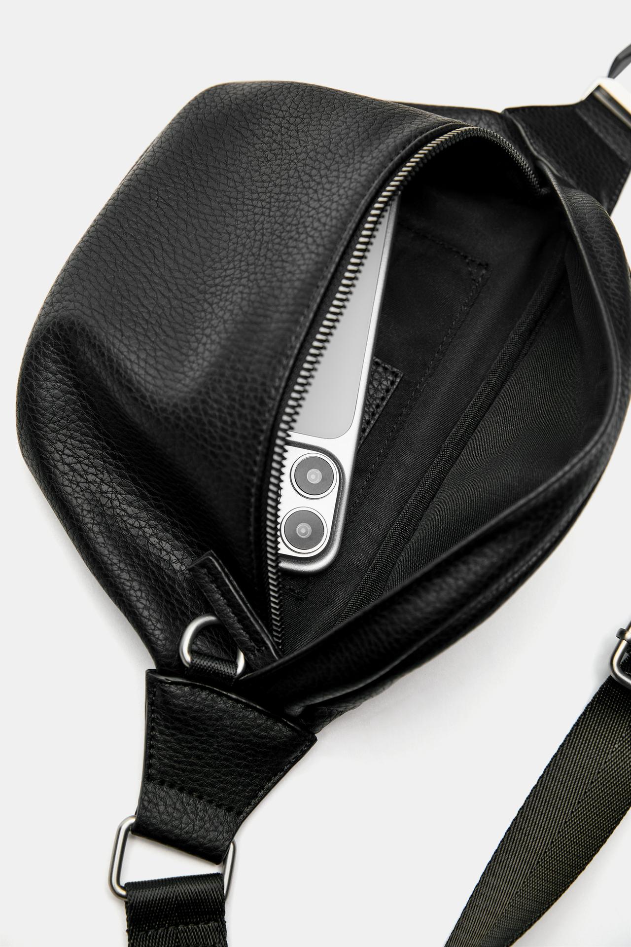 Textured belt bag — Black