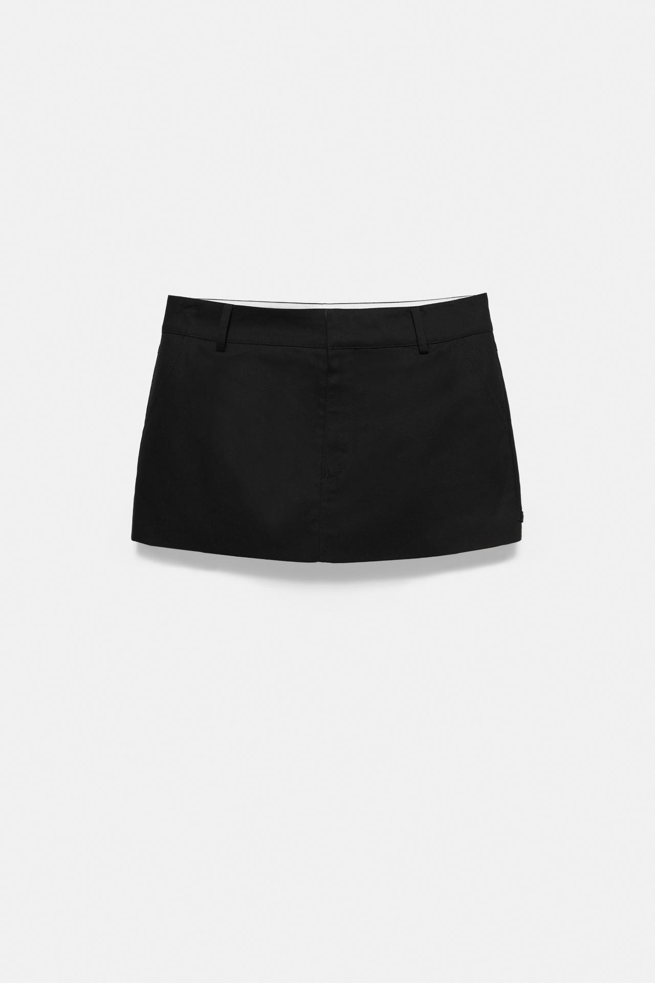 Black Dickies mini skirt — Black