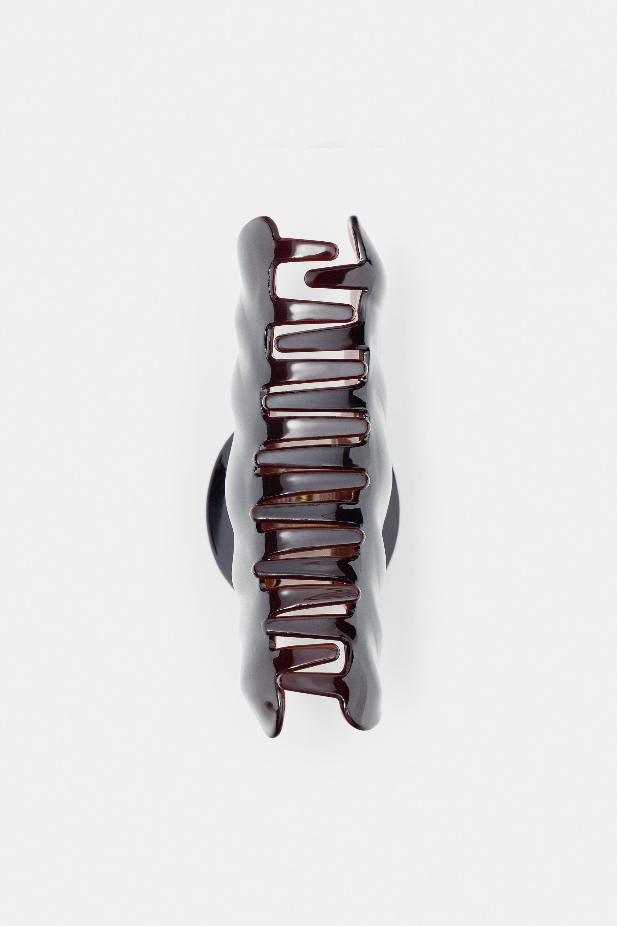 Croissant hair clip — Brown