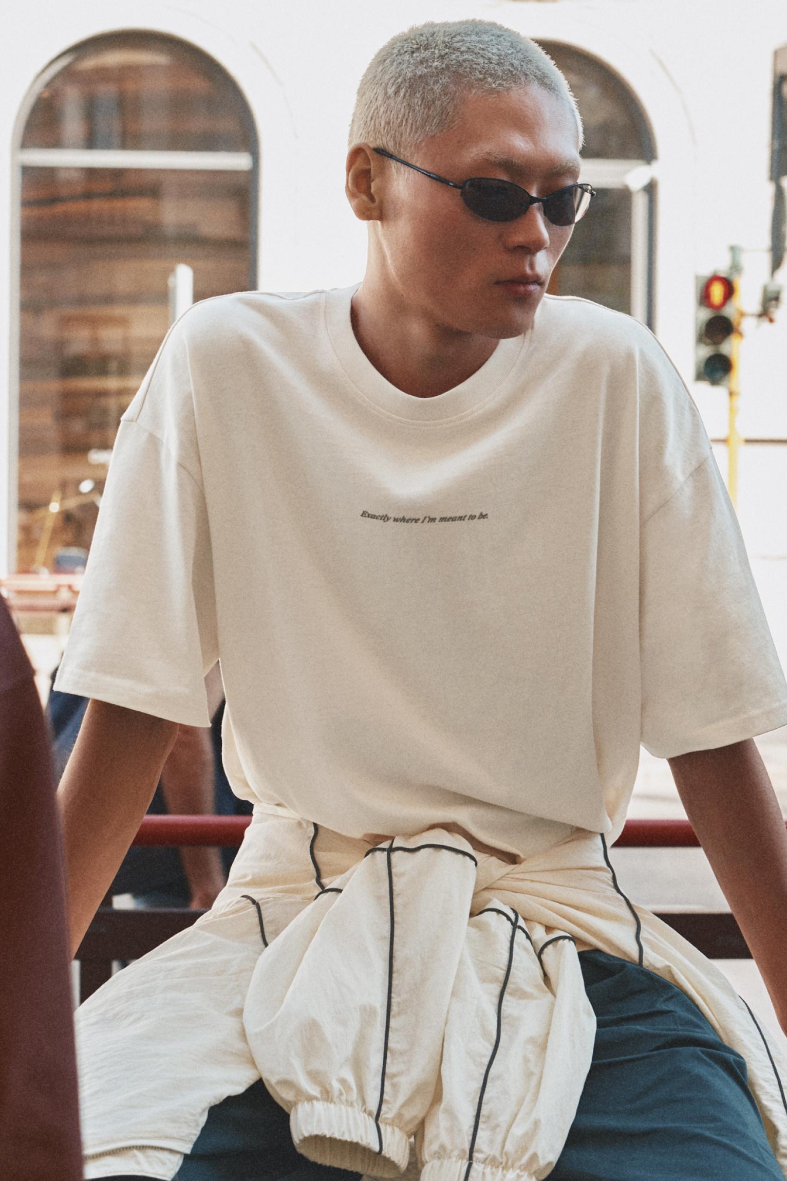 Relaxed fit slogan T-shirt — Sand