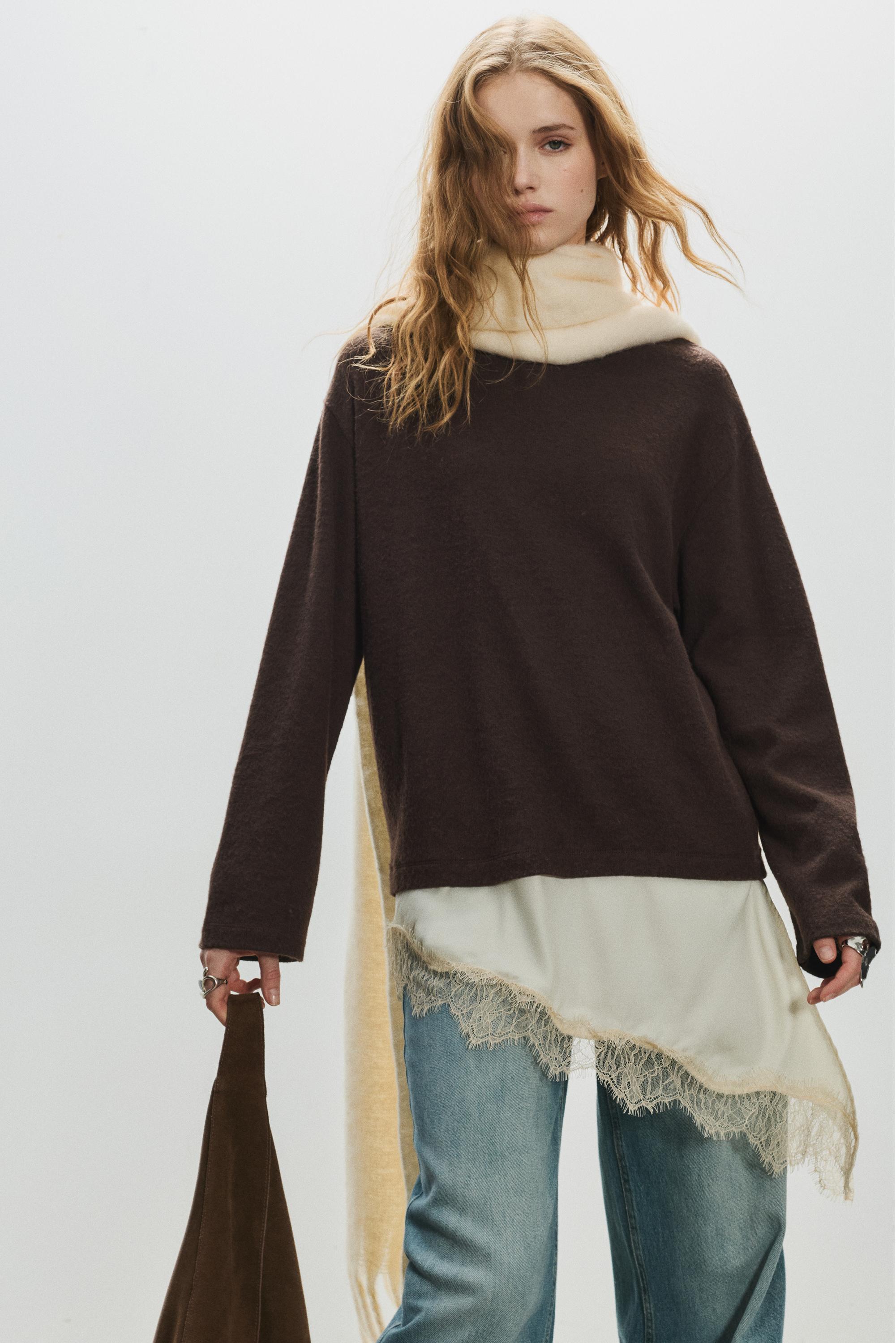 Fine lace combined jumper — Brown