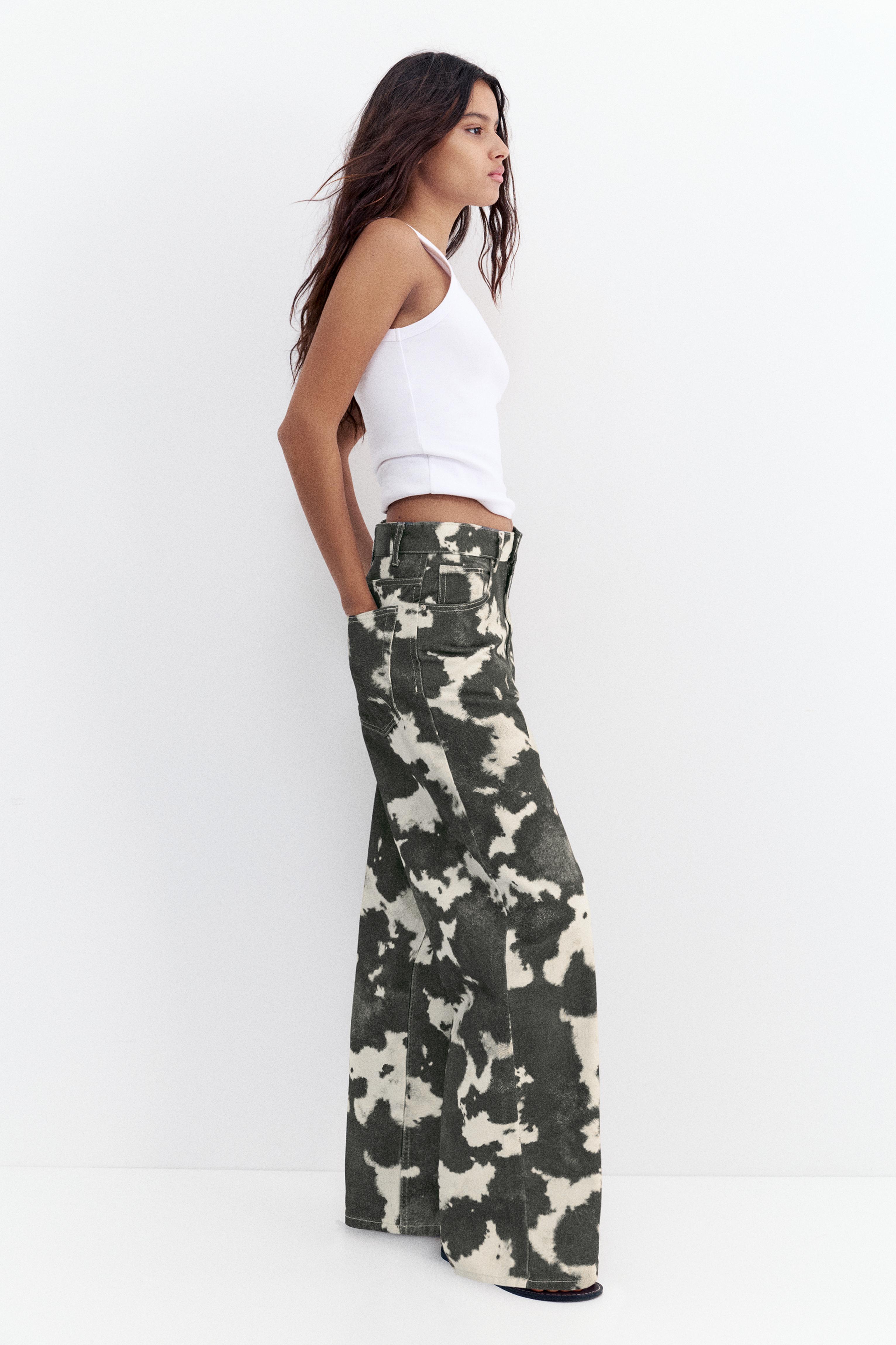 Cow print baggy jeans — White/Black