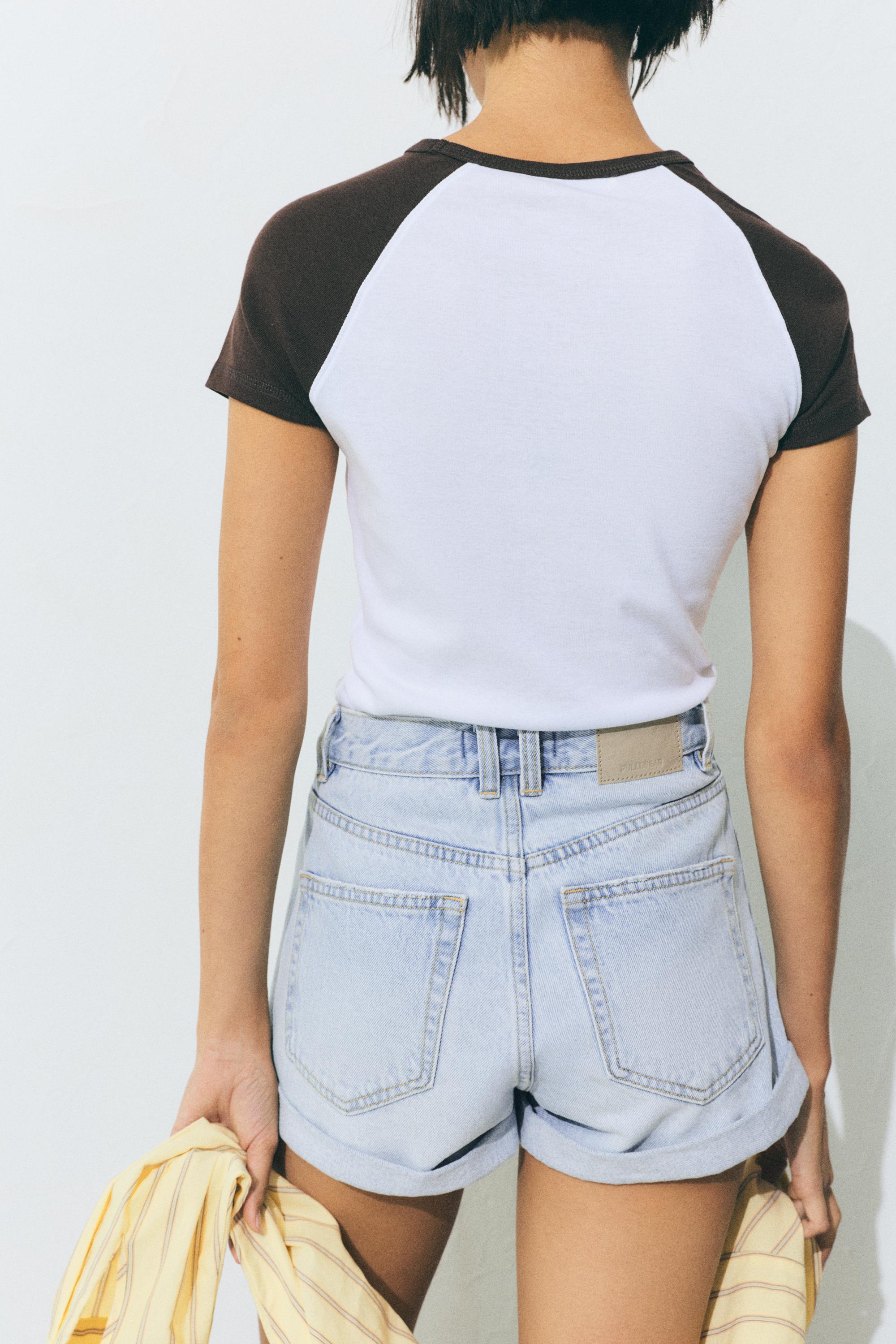 Denim mom fit shorts with turn-up hems — Pale blue