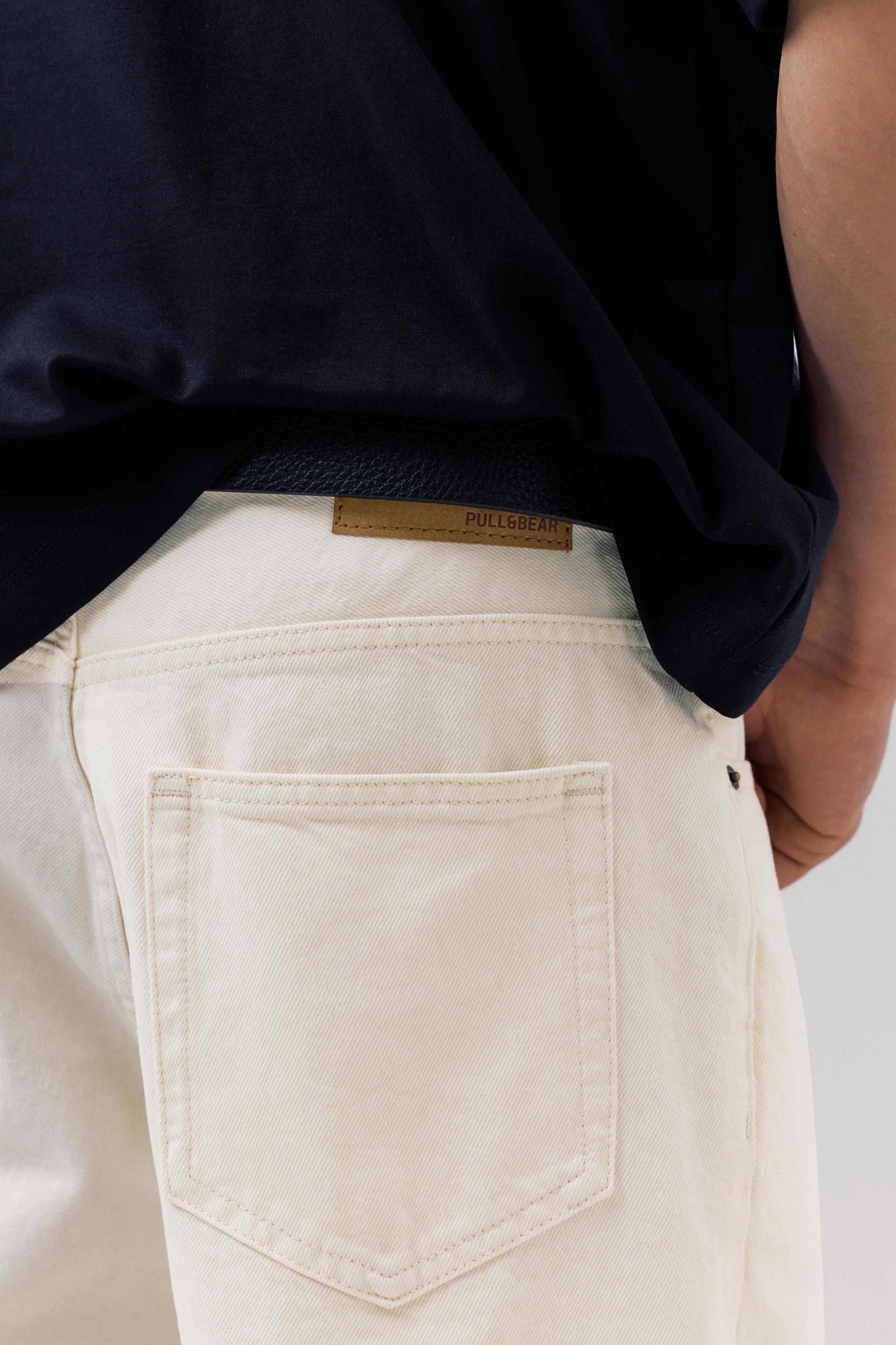 Standart kesim distressed denim bermuda - Görsel 12