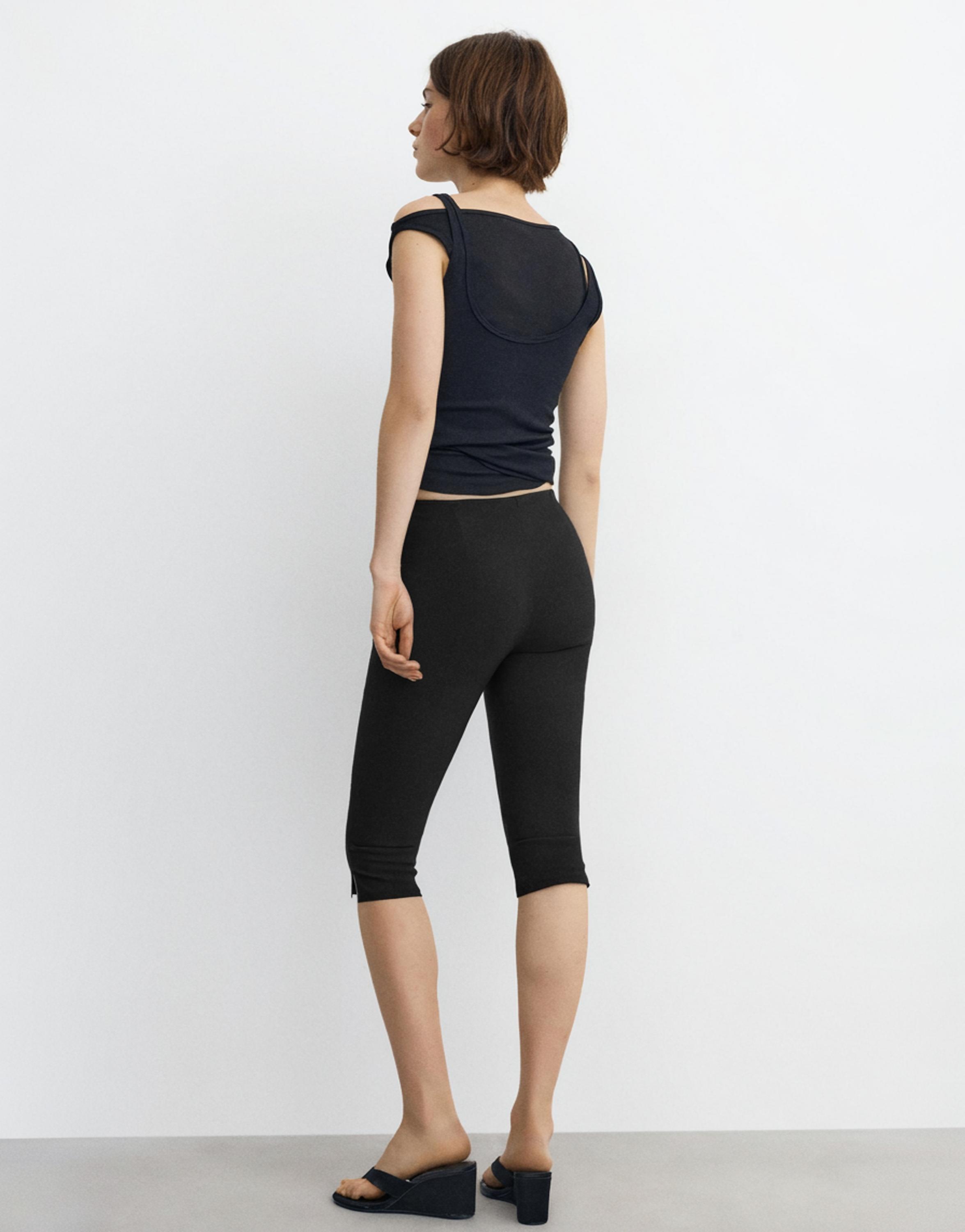 Capris — Black