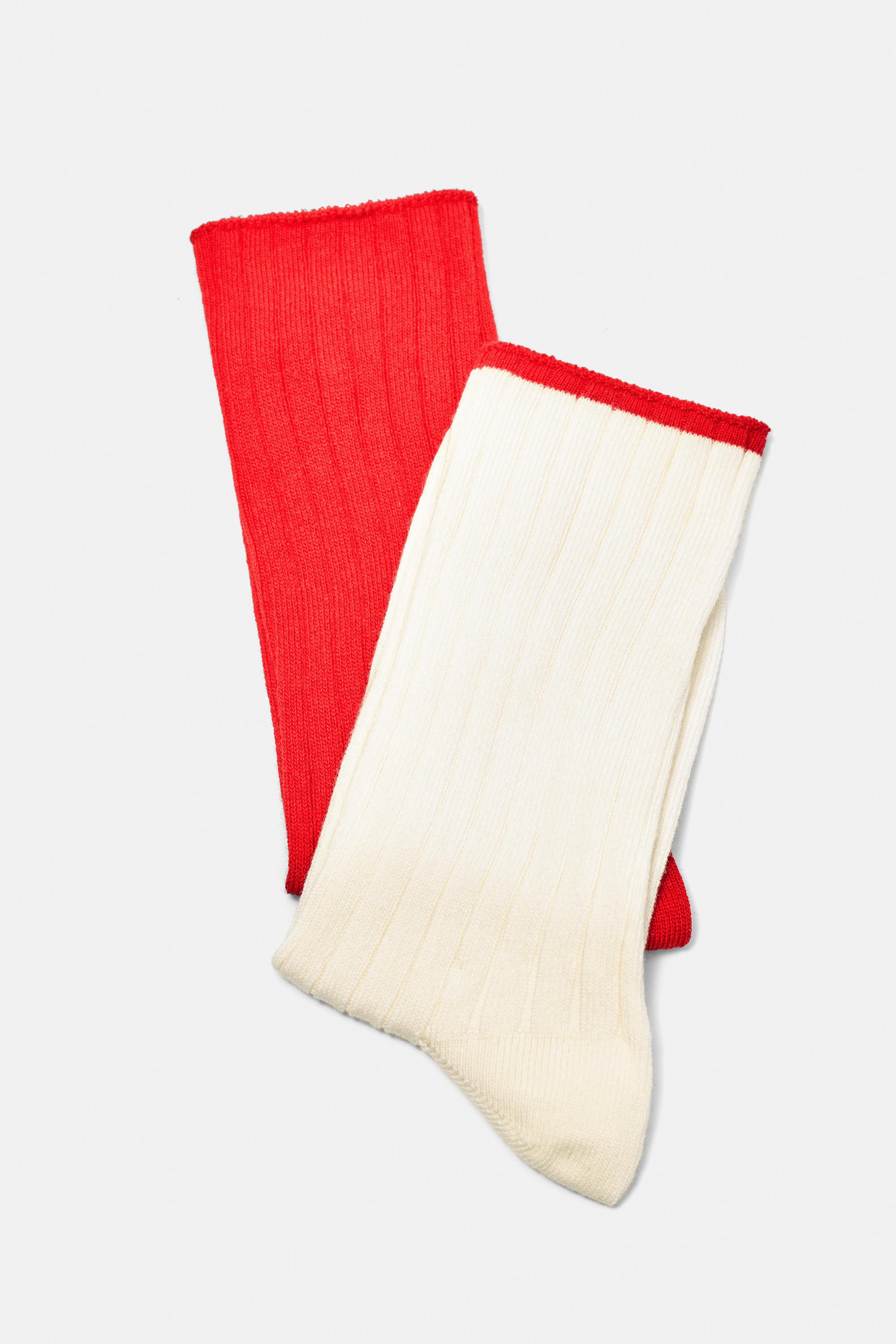 Sports socks — Red