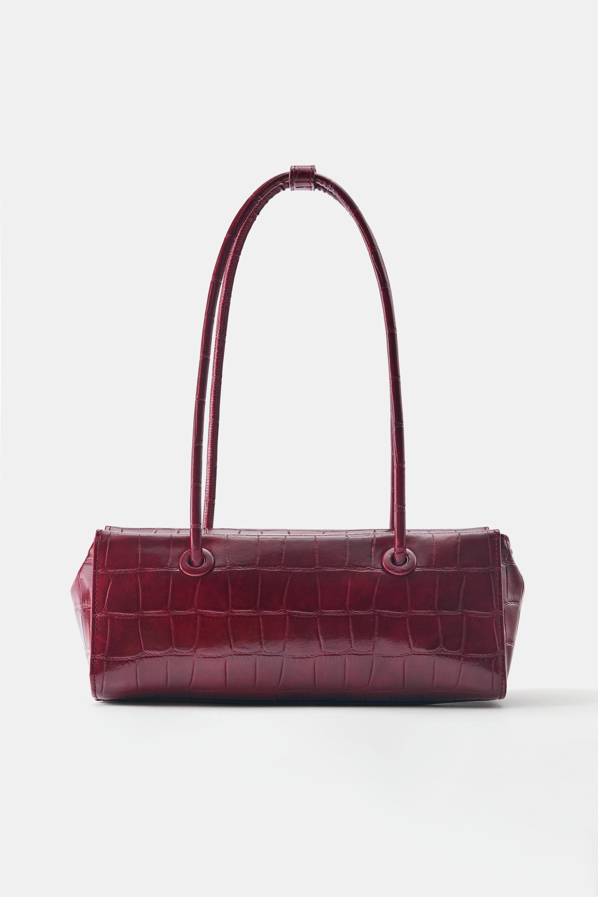 Textured shoulder bag — Red