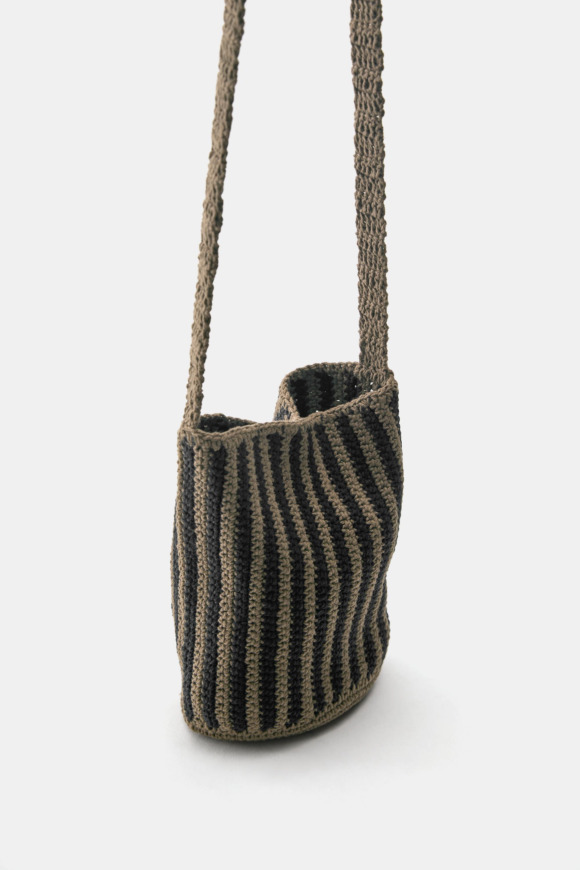 Crochet stripe crossbody bag — Green