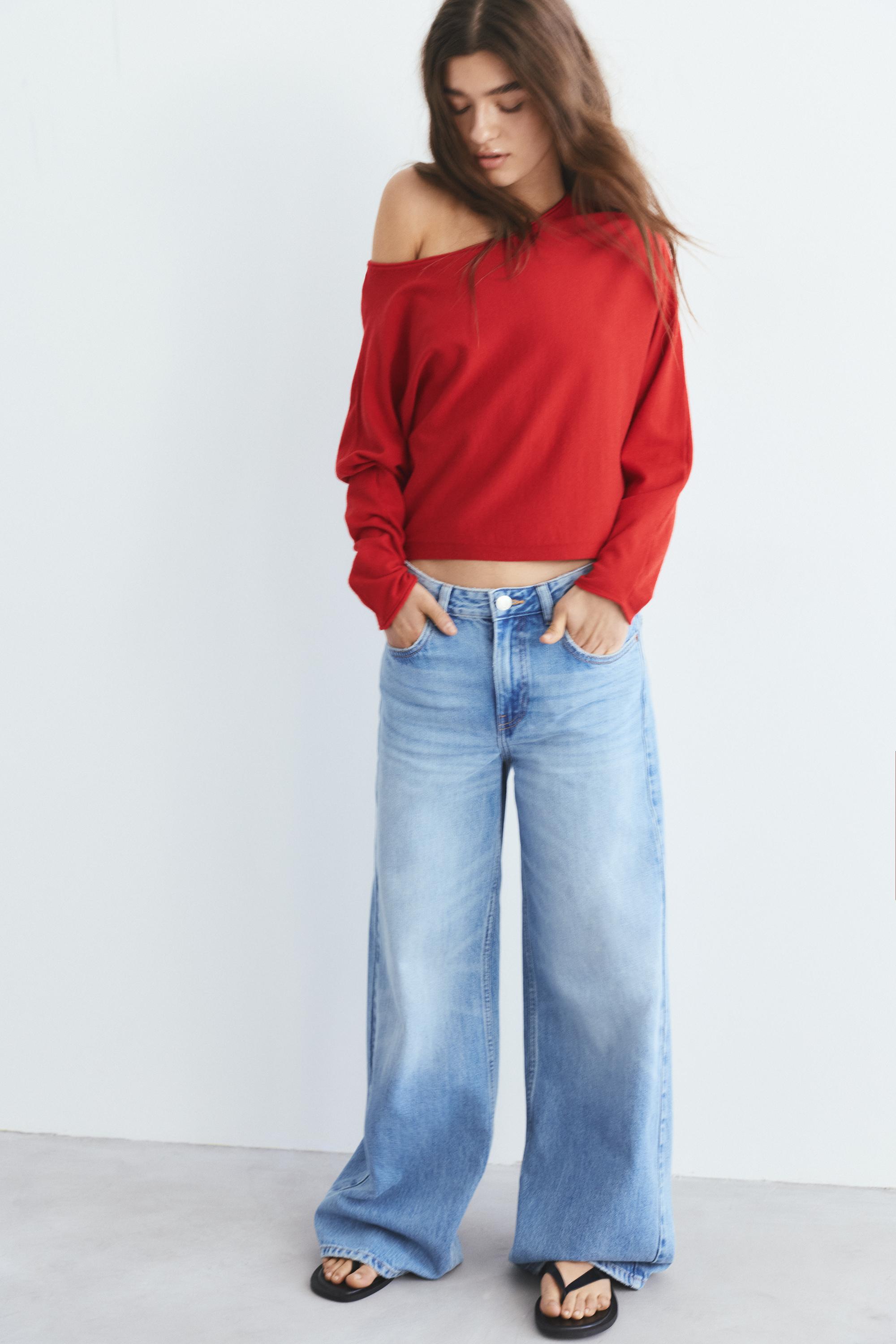 Asymmetric jumper — Red