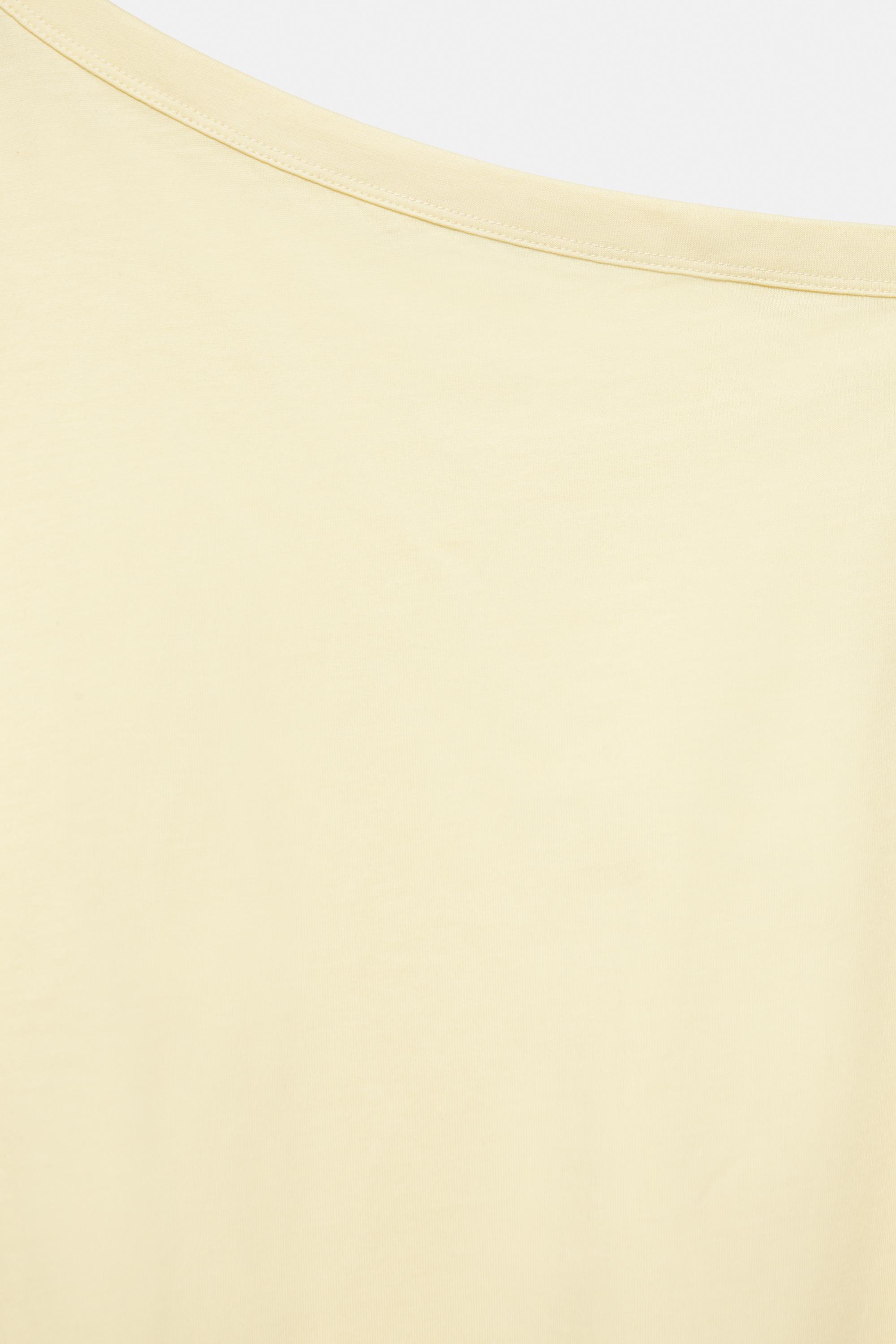 Asymmetric short sleeve T-shirt — Yellow